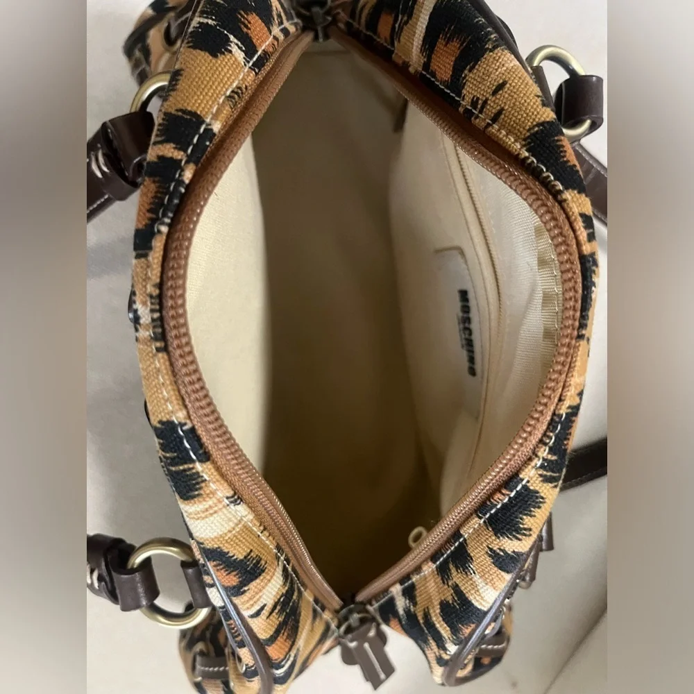 Moschino Vintage Y2K Leopard Print Cheetah Purse Satchel Bag Rare